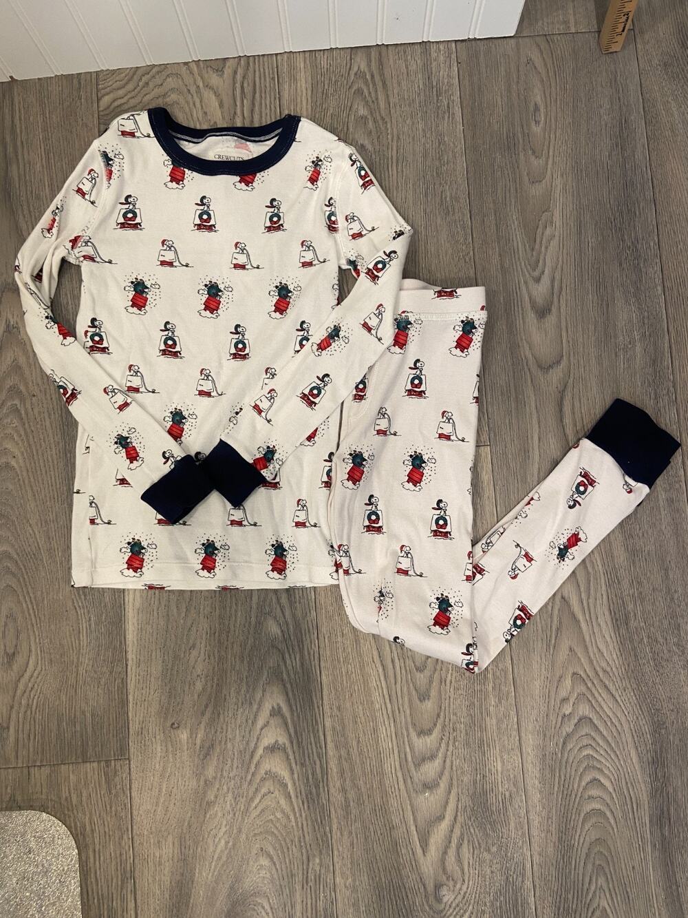 J Crew Crewcuts Pajama Set White/Navy Kids 8 Santa Snoopy Peanuts Christmas